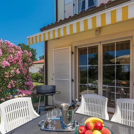Bella Vista With Sea View